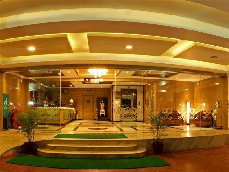 Clinton Park Inn Велангани Екстериор снимка