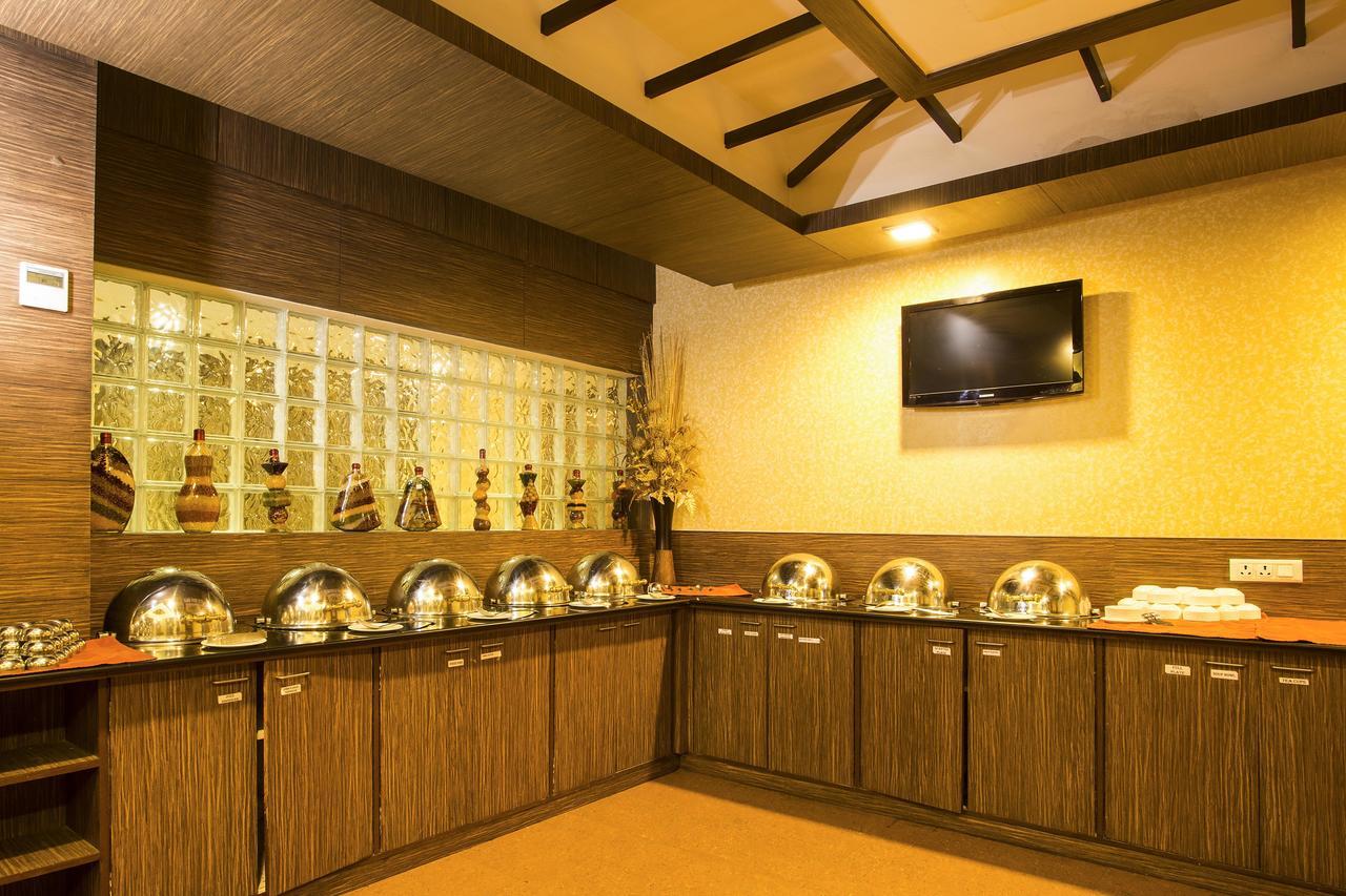 Clinton Park Inn Велангани Екстериор снимка