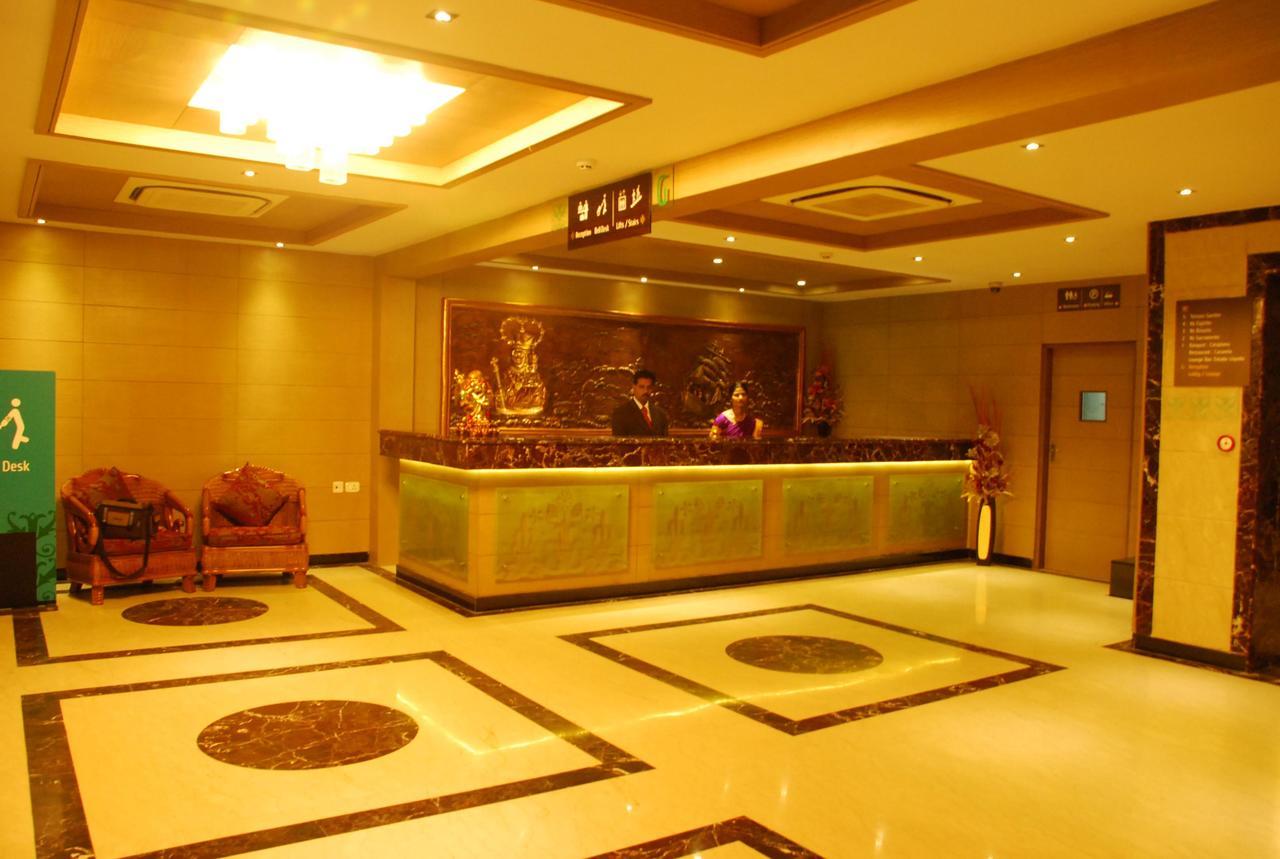 Clinton Park Inn Велангани Екстериор снимка