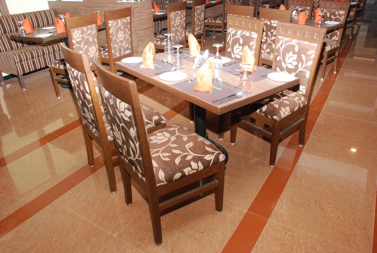 Clinton Park Inn Велангани Екстериор снимка